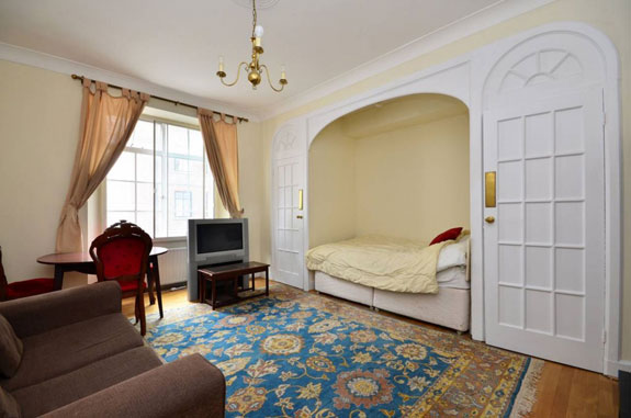 if-thats-not-your-cup-of-tea-theres-this-studio-with-a-very-small-bed-near-regents-park-for-just-595000-941000