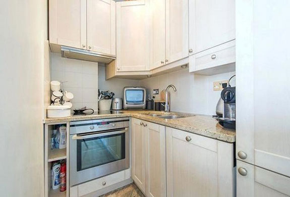 or-theres-this-one-bedroom-flat-near-piccadilly-circus-which-will-also-set-you-back-850000-1345-million