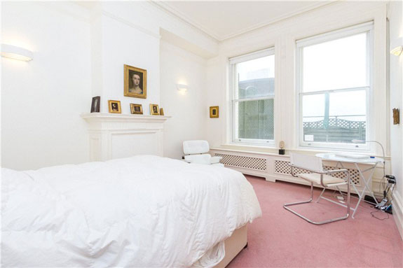 or-this-studio-near-piccadilly-circus-coming-in-just-slightly-higher-at-995000-1574-million