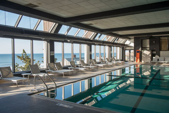 gurney's-montauk-resort-&-seawater-spa,-pool-shot-2
