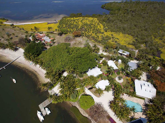 an-entire-mass-of-land-in-south-florida-called-little-bokeelia-island-is-up-for-sale