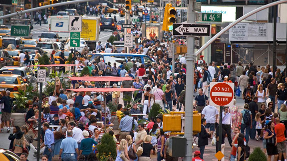 A crowded NYC street