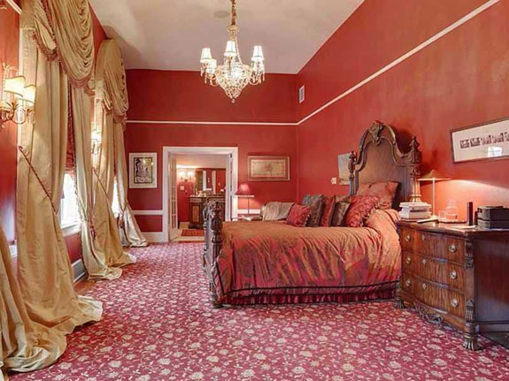 the-master-bedroom-suite-has-been-said-to-have-a-royal-vibe-according-to-zillow