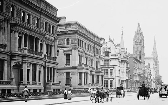 Fifth Avenue around the turn of the century (Credit: Library of Congress/Stephen Thomson via Time Out New York)