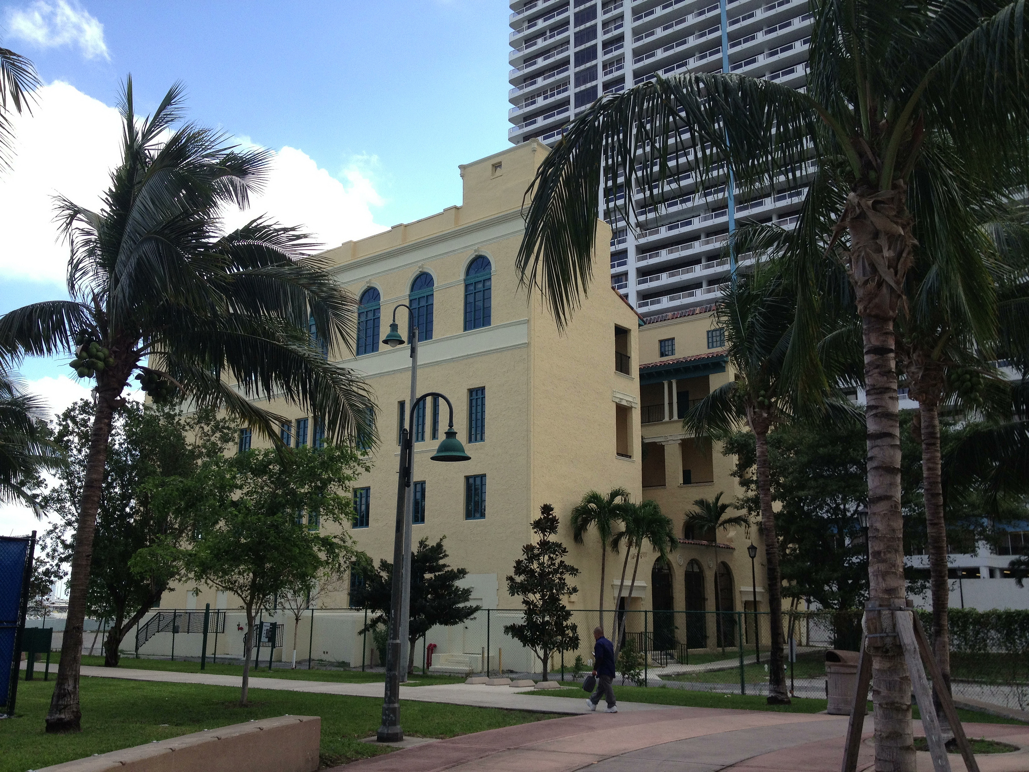 The Miami Woman's Club at 1737 North Bayshore Drive (Credit: Phillip Pessar)