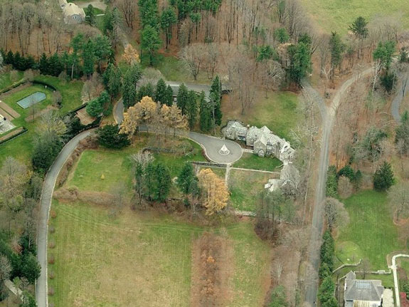 in-1995-trump-purchased-a-213-acre-property-in-and-their-son-barron