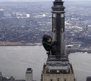 An inflatable King Kong hanging from the Empire State Building's mooring mast in 1983 (credit: Bettmann/CORBIS)