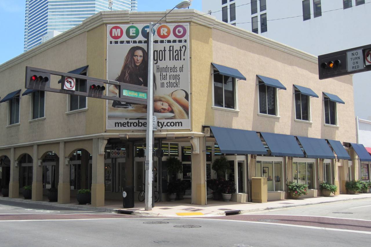 Moishe Mana recently paid $6.8 million for the Metro Beauty building at Flagler Street and Miami Avenue in downtown Miami . (Photo credit: Marcus &amp; Millichap)