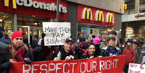 Fast food workers protesting in Midtown Manhattan in November 2012 (credit: Labornotes)