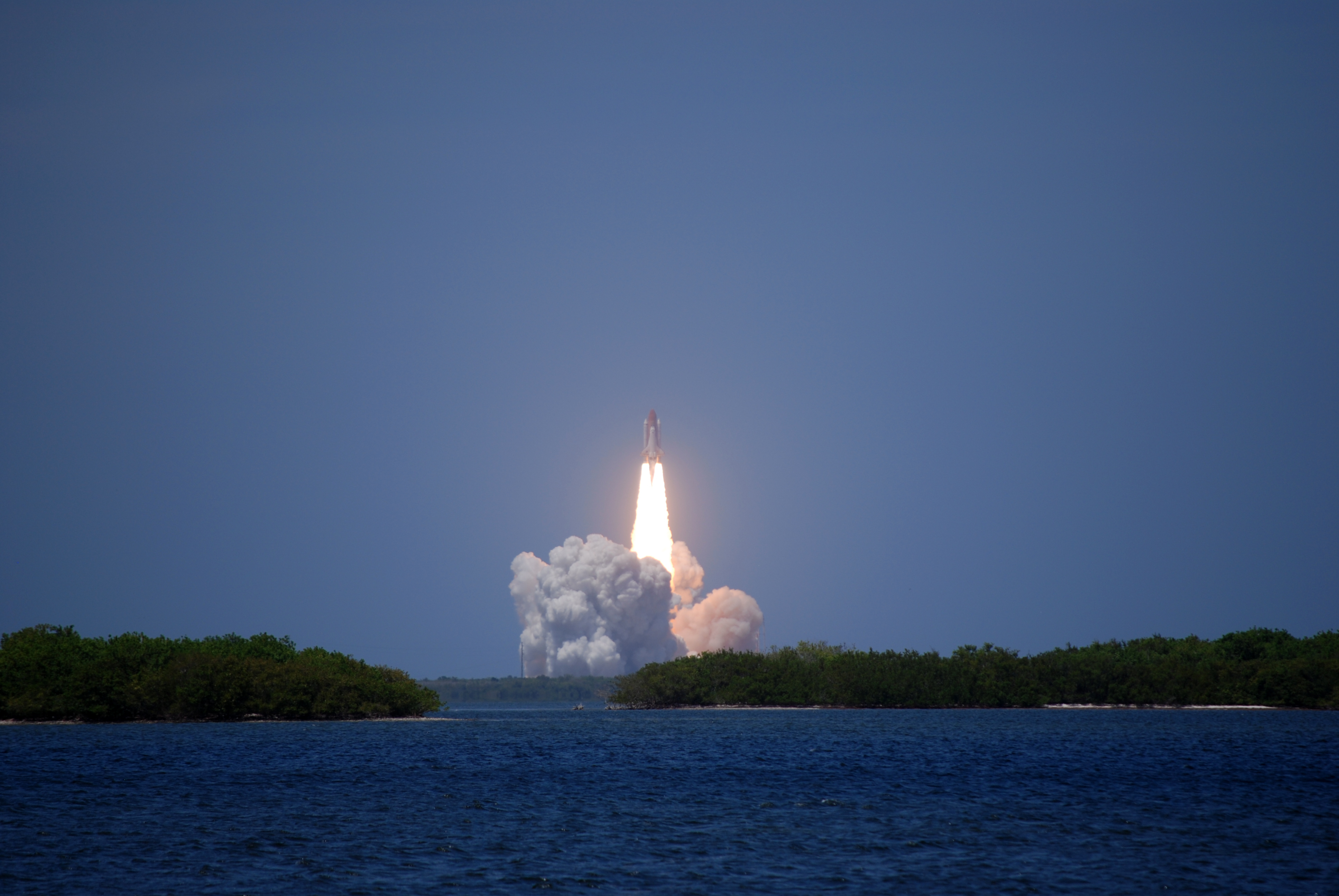 Blue Origin initially will test rocket engines