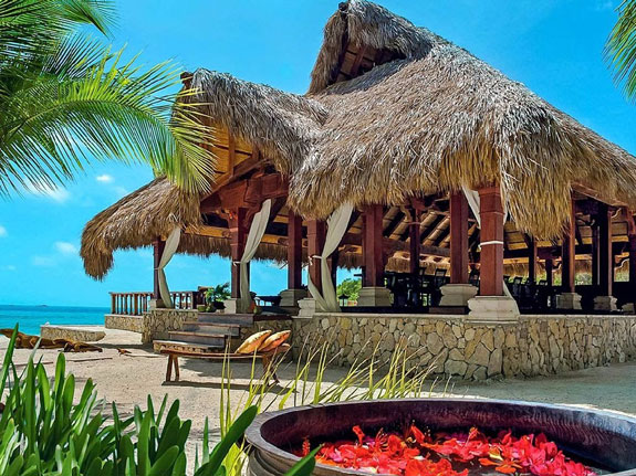 you-can-dine-in-the-2200-square-foot-balinese-beach-pavilion