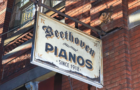 beethoven-pianos