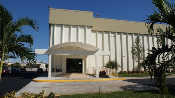 The building at 2800 North Andrews Avenue