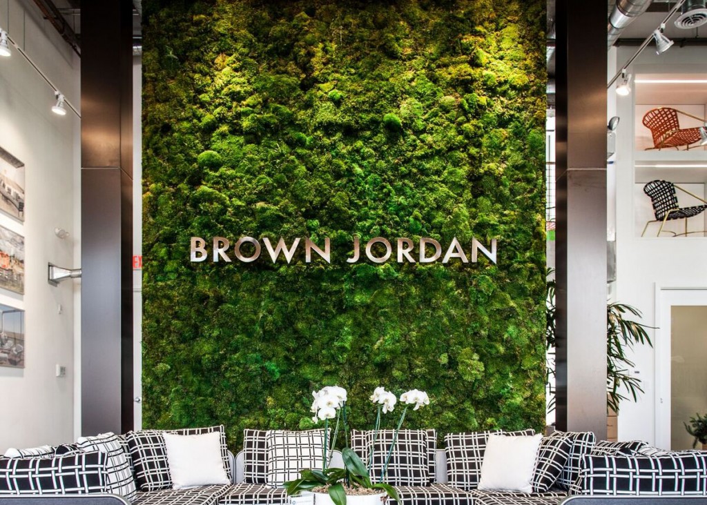 Lyle Chariff, partners sell Brown Jordan building to Sam Herzberg: $13M