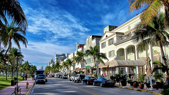 Ocean Drive in Miami Beach (Credit: Geoff Livingston)
