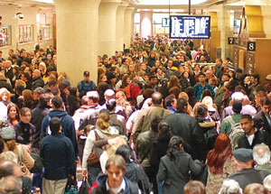 Penn_Station_Crowds