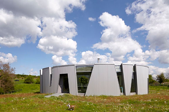 A sustainable house in the Czech Republic (credit: Andrea Thiel Lhotakova via ArchDaily)