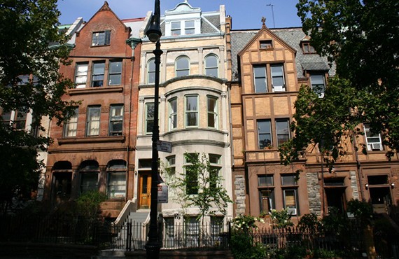Rowhouses-in-Hamilton-Heights