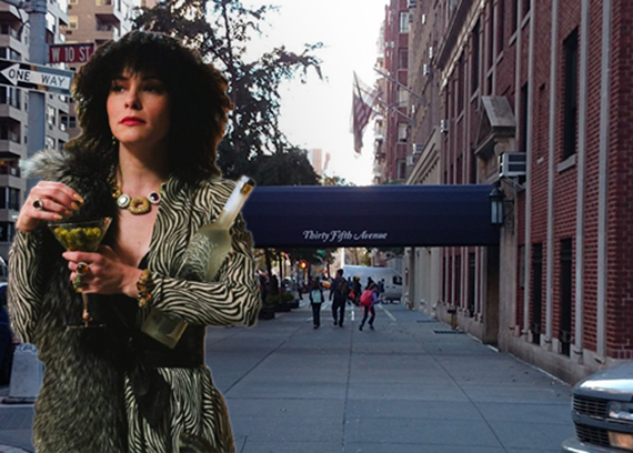 Parker Posey is selling her apartment at 30 Fifth Avenue (credit: Warner Bros.)