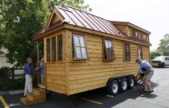 A mobile tiny house. REUTERS/Rick Wilking