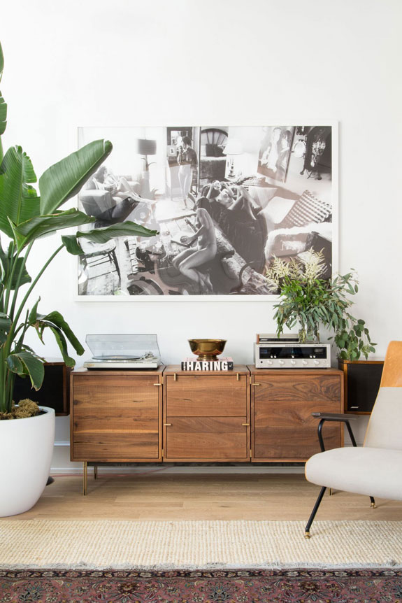 to-santos-the-vibe-the-of-the-apartment-is-california-meets-lower-east-side