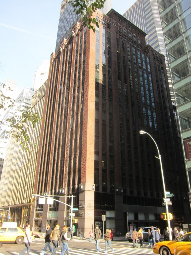 Cornerstone puts tower at 551 Madison Avenue up for sale