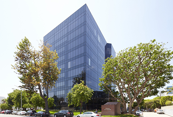 Searise Office Tower at 233 Wilshire Boulevard (Credit: Loopnet)