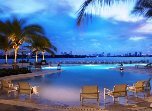 The infinity swimming pool at Southgate Towers in Miami Beach
