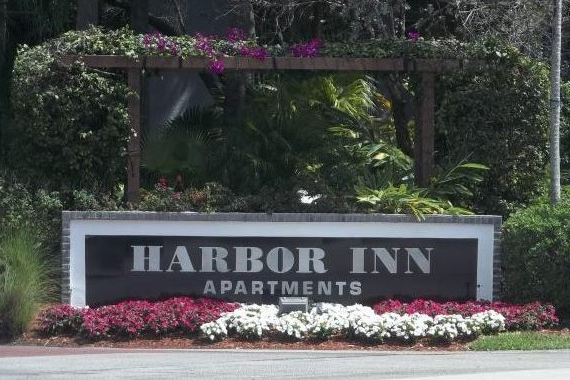 Harbor Inn Apartments