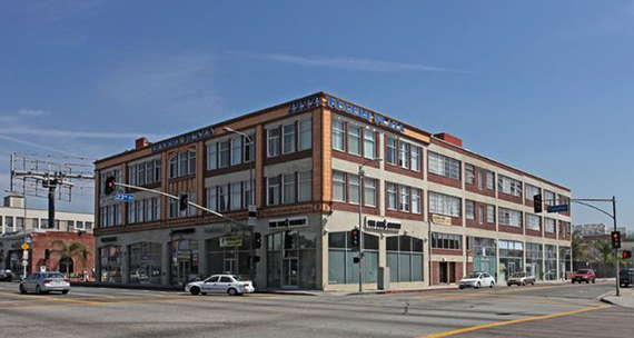 The lofts at 2222 South Figueroa Street (Credit: Realtor)