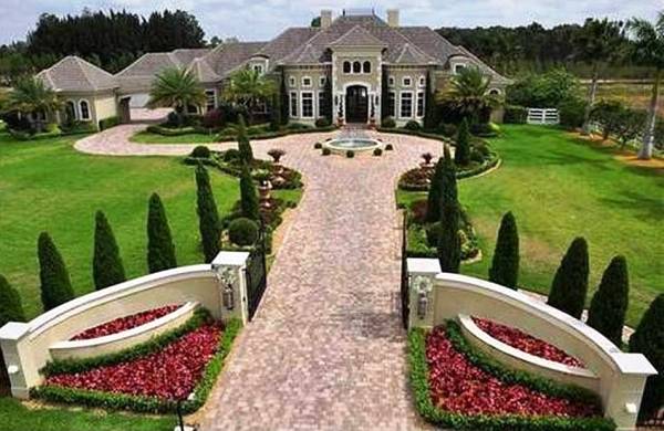 Southwest Ranches mansion formerly owned by Dwayne "The Rock" Johnson (Source: Miami Herald)