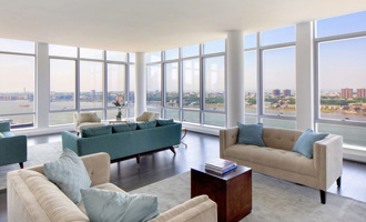 Penthouse 5 at 50 Riverside Boulevard, a recently discounted property in Manhattan