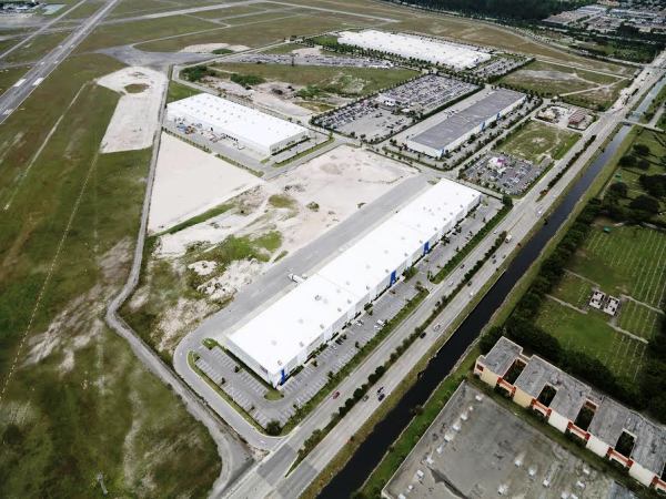 AVE Aviation &amp; Commerce Center at Opa-locka Executive Airport
