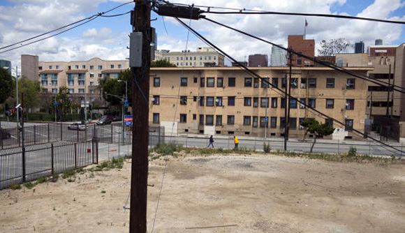 The 95-unit Carver Apartments in DTLA (Credit: Getty)