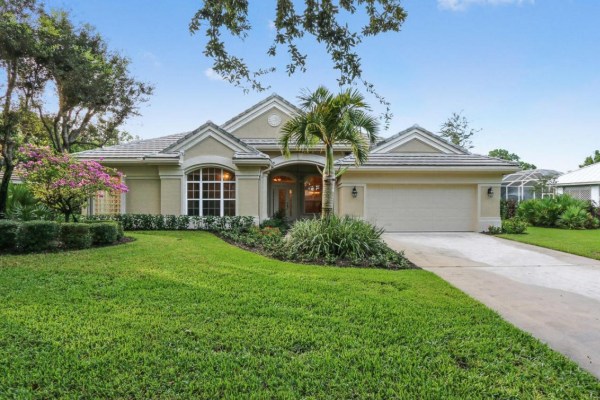5801 Southeast Forest Glade Trail in Hobe Sound
