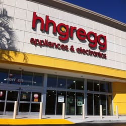 The hhgregg store at 20841 State Road 7 in Boca Raton (Source: Yelp)