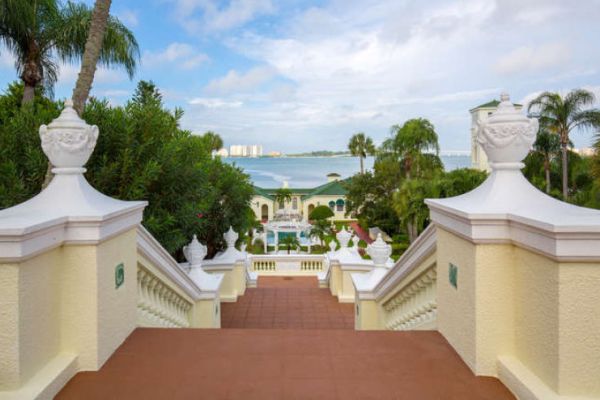 The Century Oaks estate in Clearwater (Source: Tampa Bay Times)