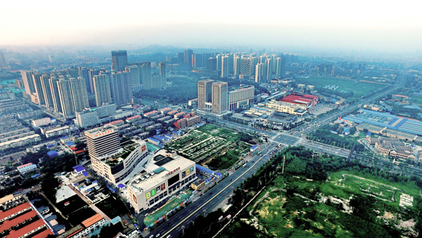 Aerial view of downtown Tangshan in China (Credit: Getty Images)