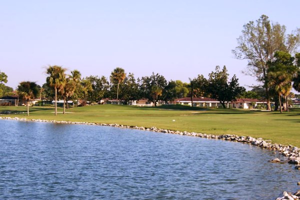 Crystal Lake Golf Club in Deerfield Beach