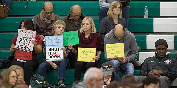 Community hearing during Porter Ranch gas leak (Getty Images)