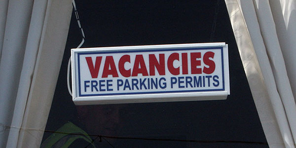 Vacancy sign (Getty Images)