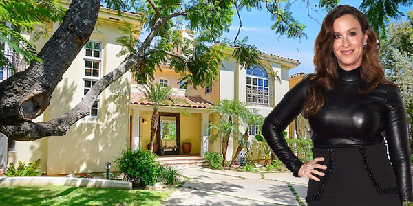 Alanis Morissette lists her Brentwood home for $5.5 million (credit: The MLS, Getty Images)