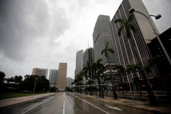 Empty streets in downtown Miami. (Credit: Reuters)
