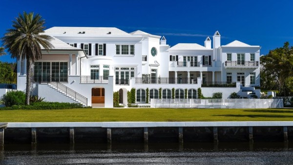 1900 South Ocean Boulevard in Palm Beach (Credit" Andy Frame and Sothebys International Realty)