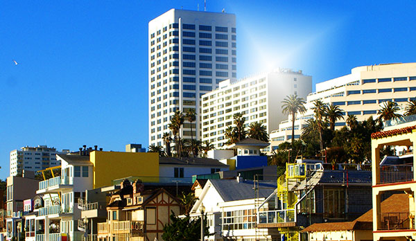 Santa Monica (Credit: Wikimedia Commons)