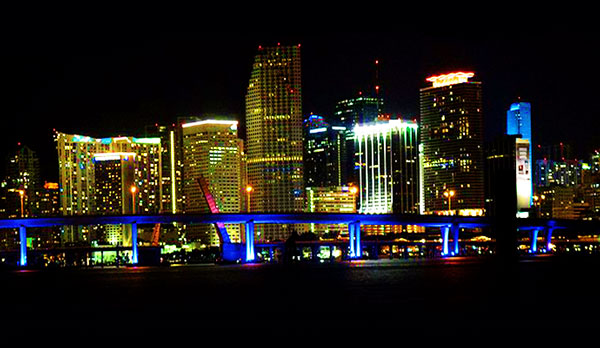 Downtown Miami skyline (Credit: Wikimedia Commons)