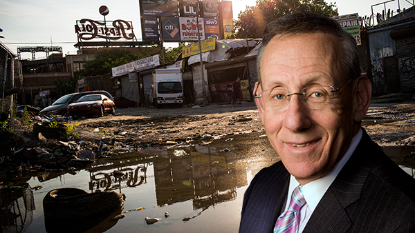Willets Point and Steve Ross (Photo by Andrew Burton/Getty Images)