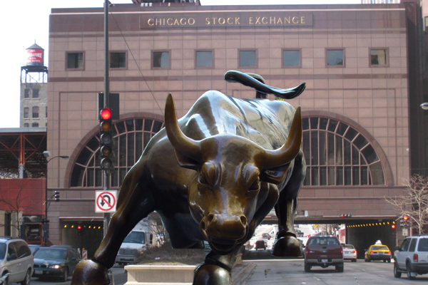 Chicago Stock Exchange. (Credit from back: Dan Perry, Arturo Di Modica; Foto von Andreas Horstmann)