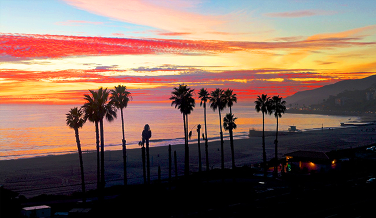 Sunset at Malibu Beach (Credit: Public Domain Pictures)