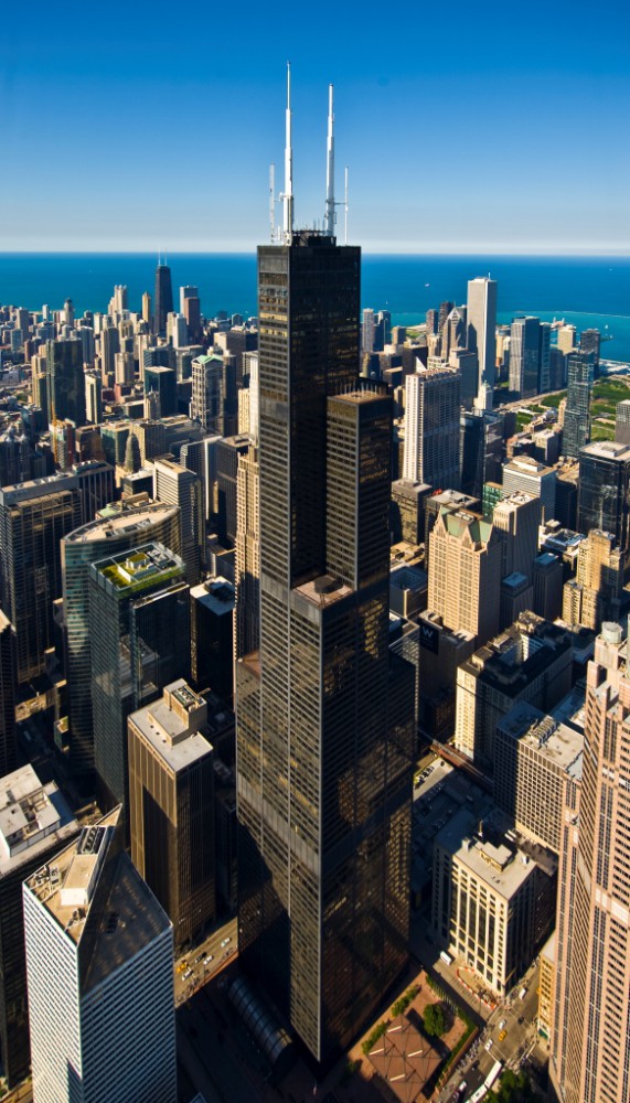 The “lunchbox” pavilion at the Willis Tower (lower left) has been demolished (Credit: Equity Office)